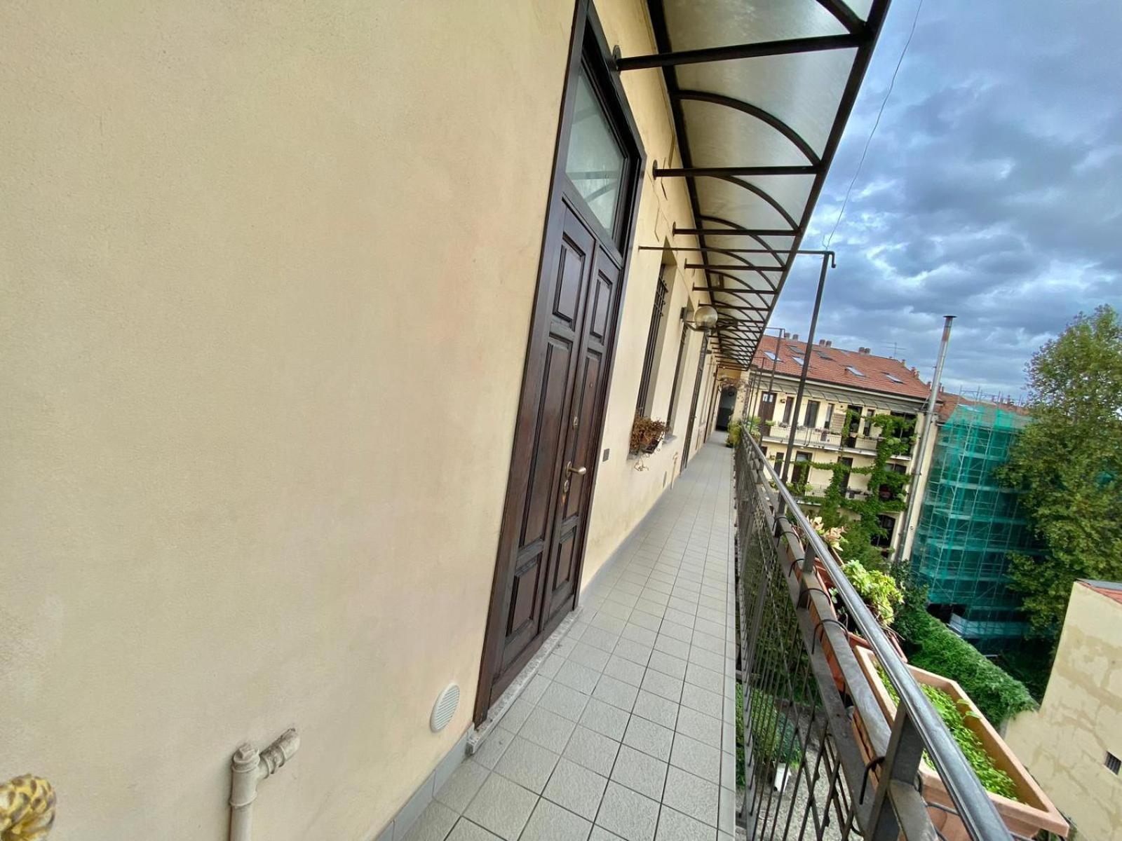 Grazioso Appartamento Nel Cuore Del Tran Tran Di Milano, Perfetto Per Amici E Famiglie, Vicino A Metropolitana Exterior foto